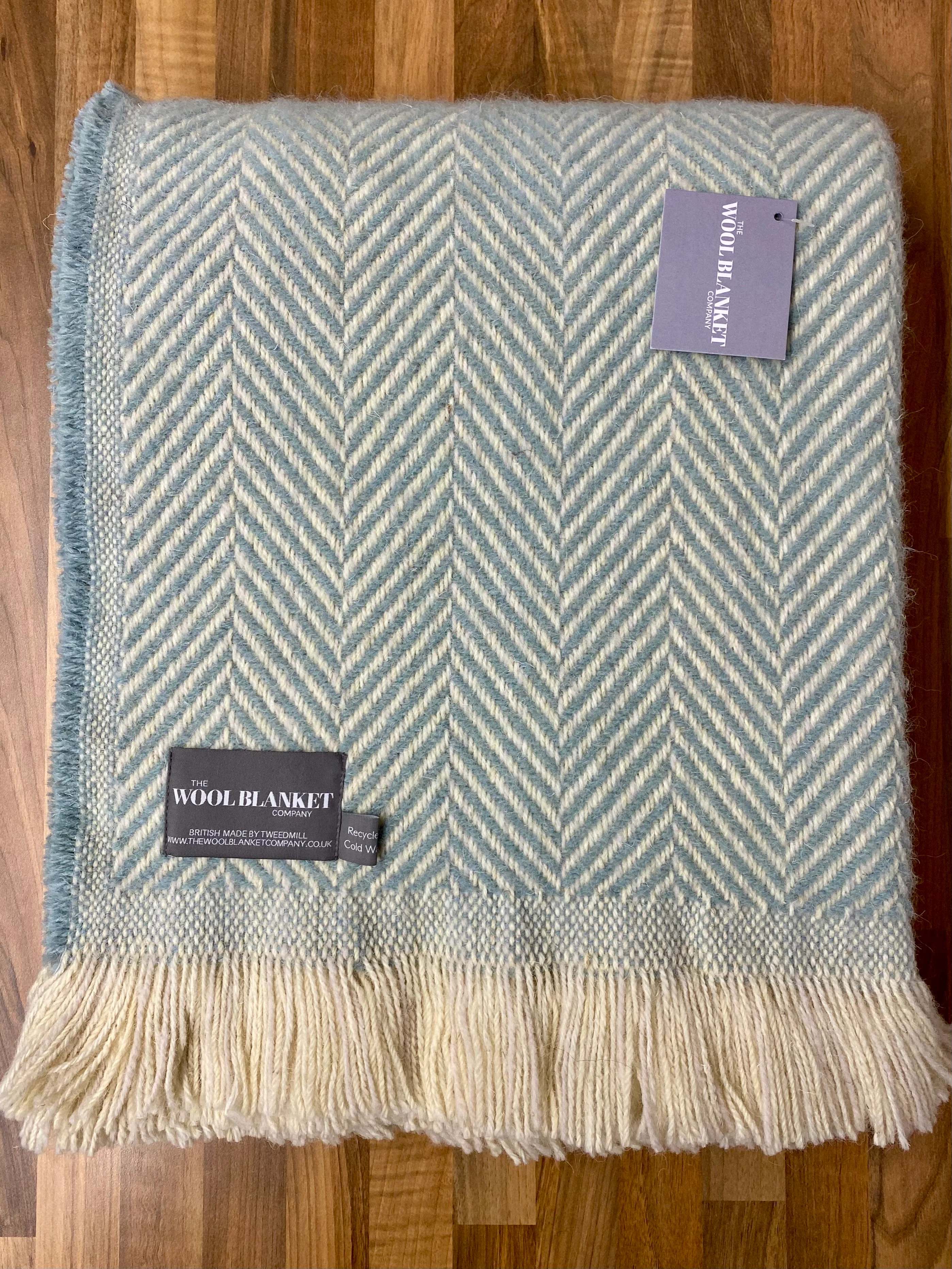 Chevron Recycled Wool Throw - Assorted Colours - Image 8