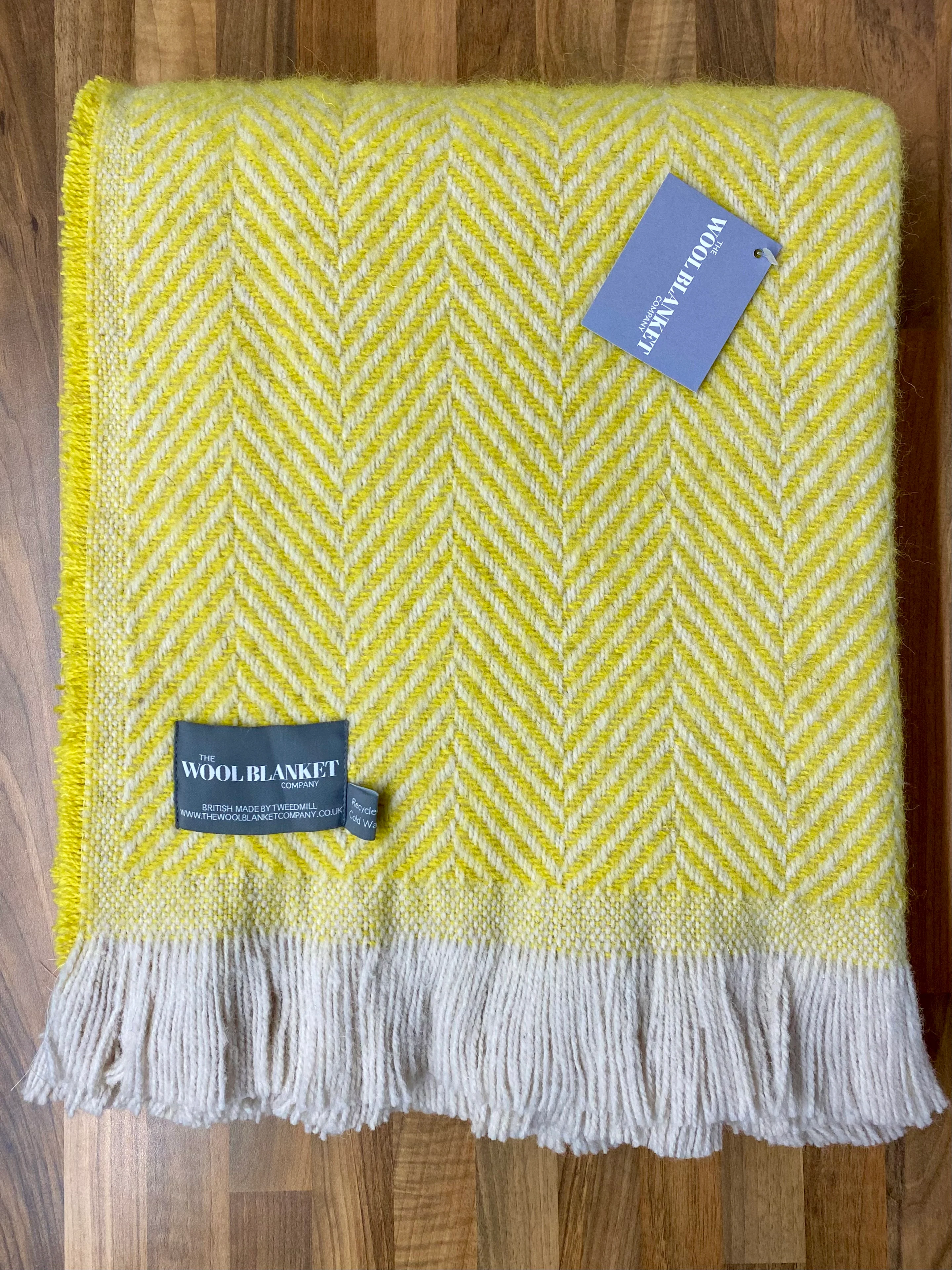 Chevron Recycled Wool Throw - Assorted Colours - Image 9