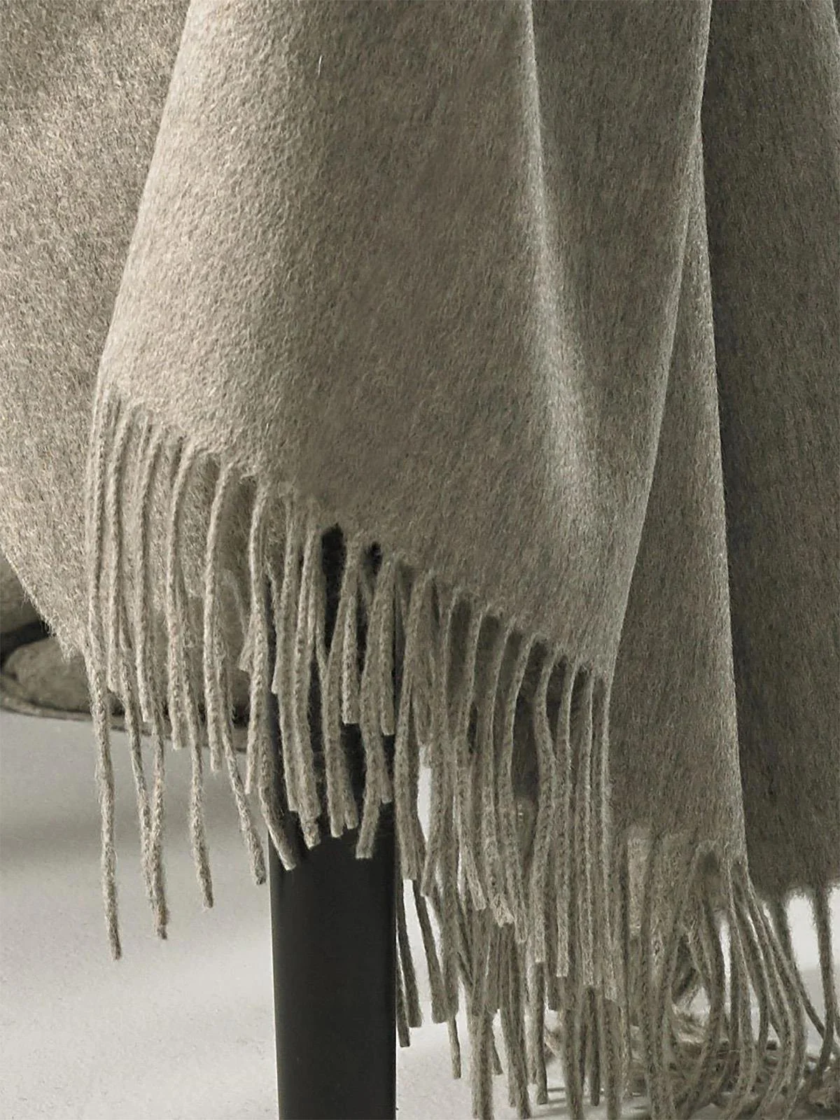 Classic Plain Ripple 100% Cashmere Throw - Grey - Image 3