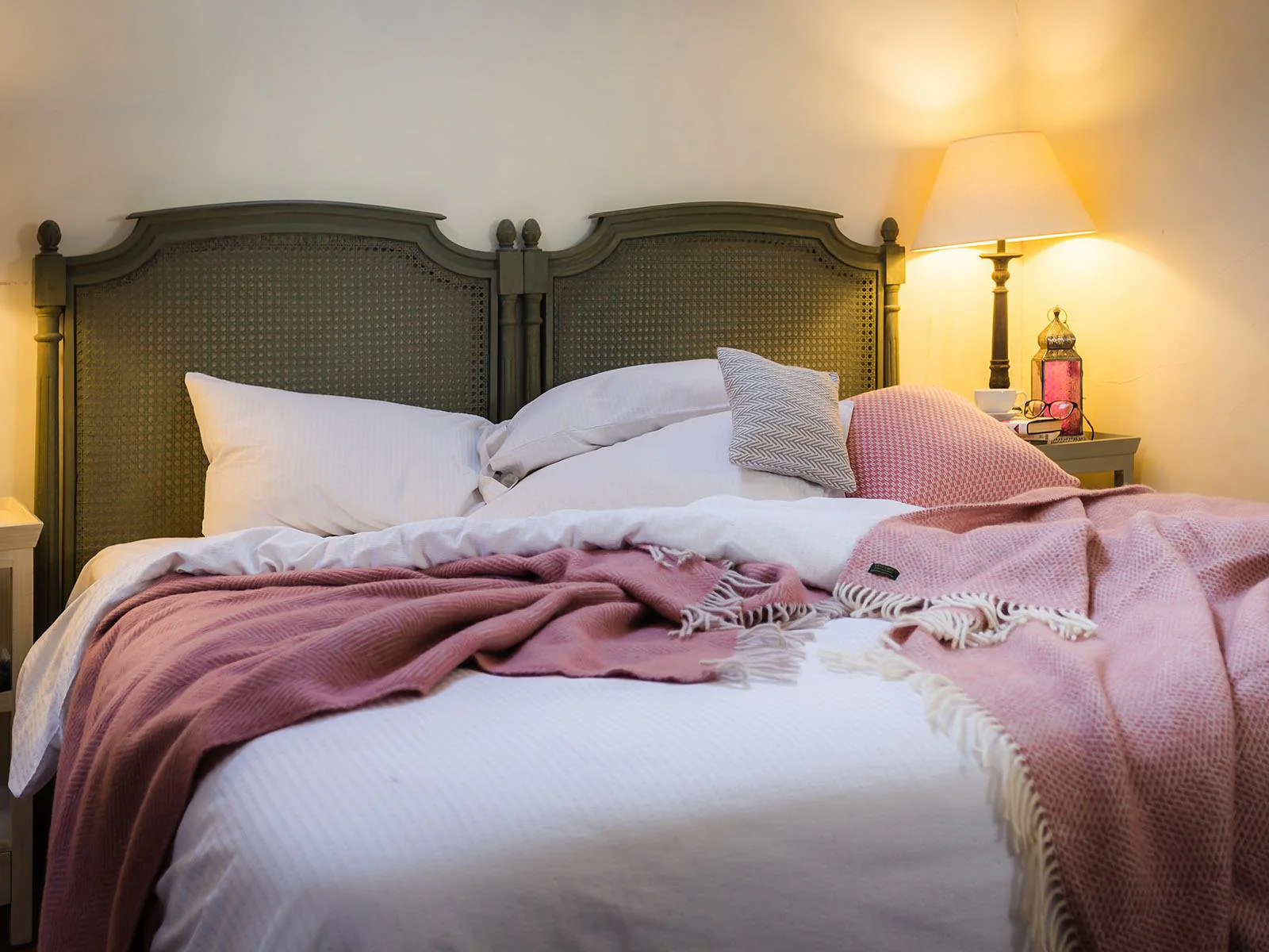 Herringbone Pure New Wool Throw - Dusky Pink/Pearl - Image 5