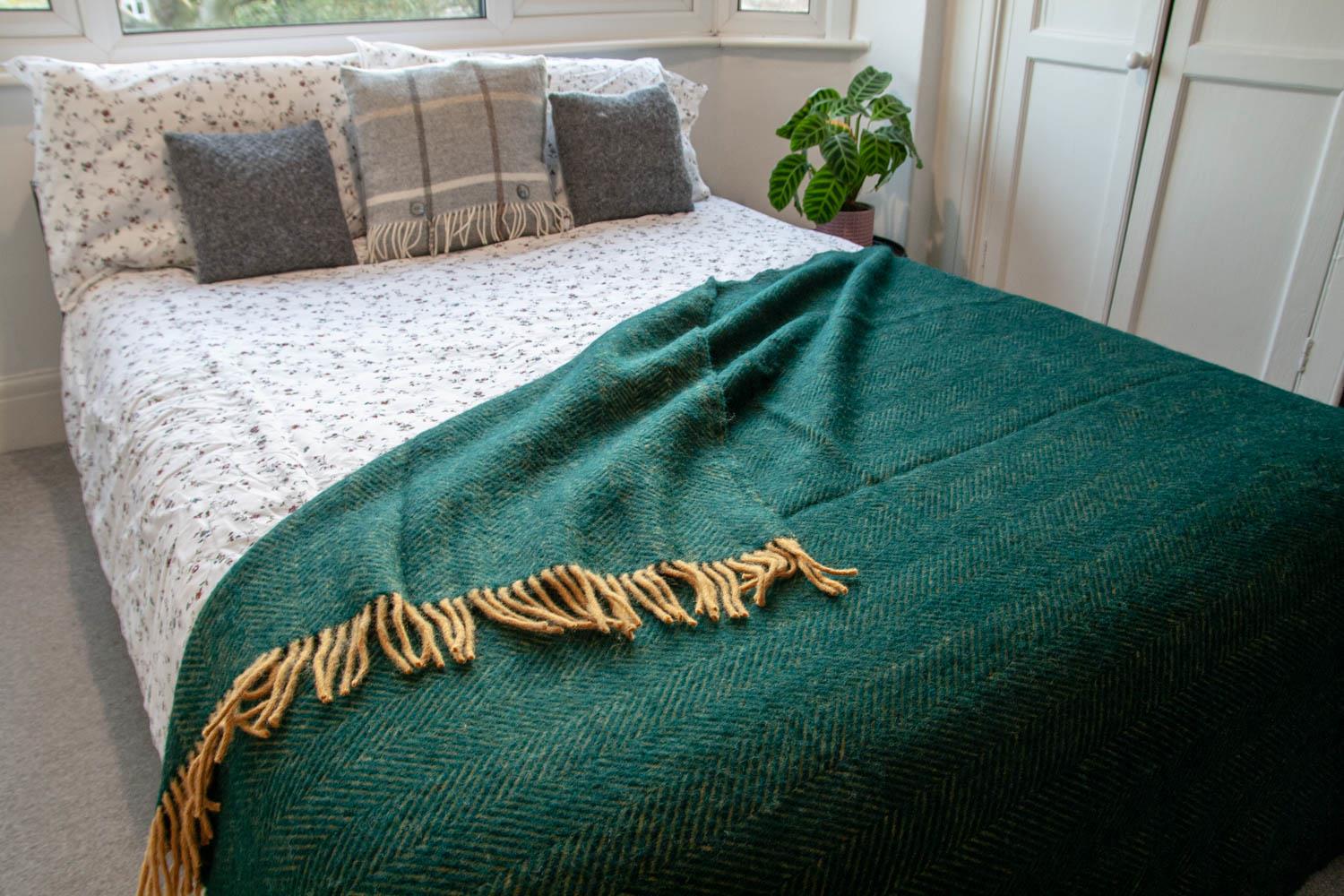 Herringbone Pure New Wool Throw - Emerald/Mustard - Image 5