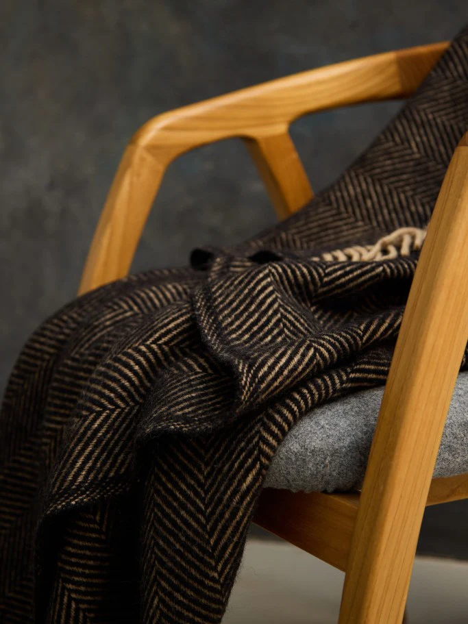Herringbone Pure New Wool Throw - Vintage - Image 3