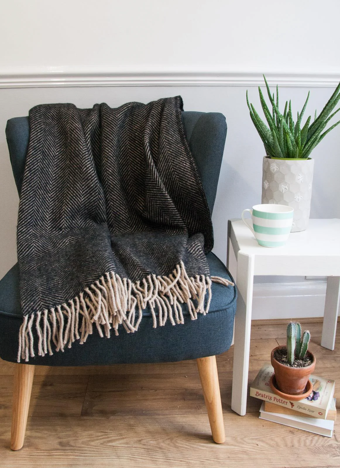 Herringbone Pure New Wool Throw - Vintage - Image 5