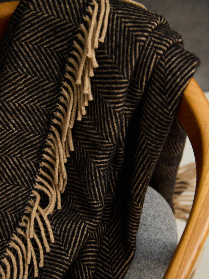 Herringbone Pure New Wool Throw - Vintage - Image 7