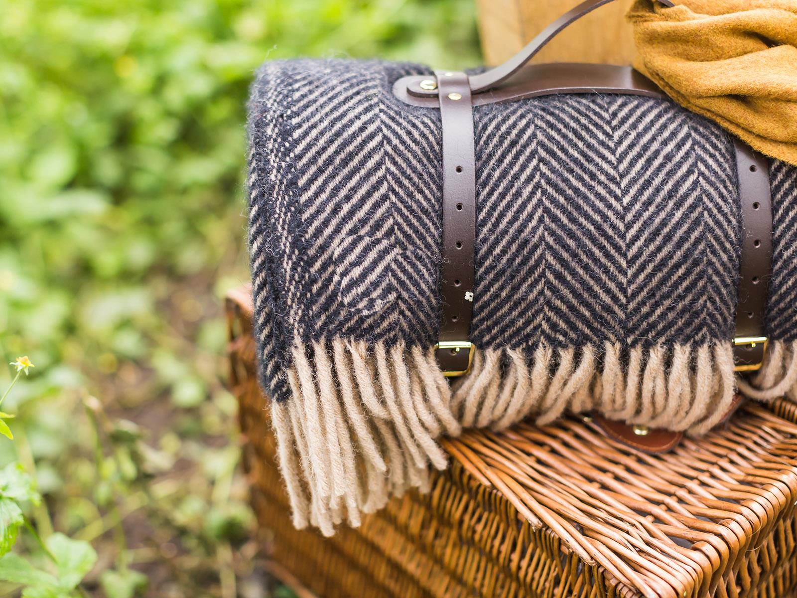 Herringbone Pure New Wool Throw - Vintage - Image 8