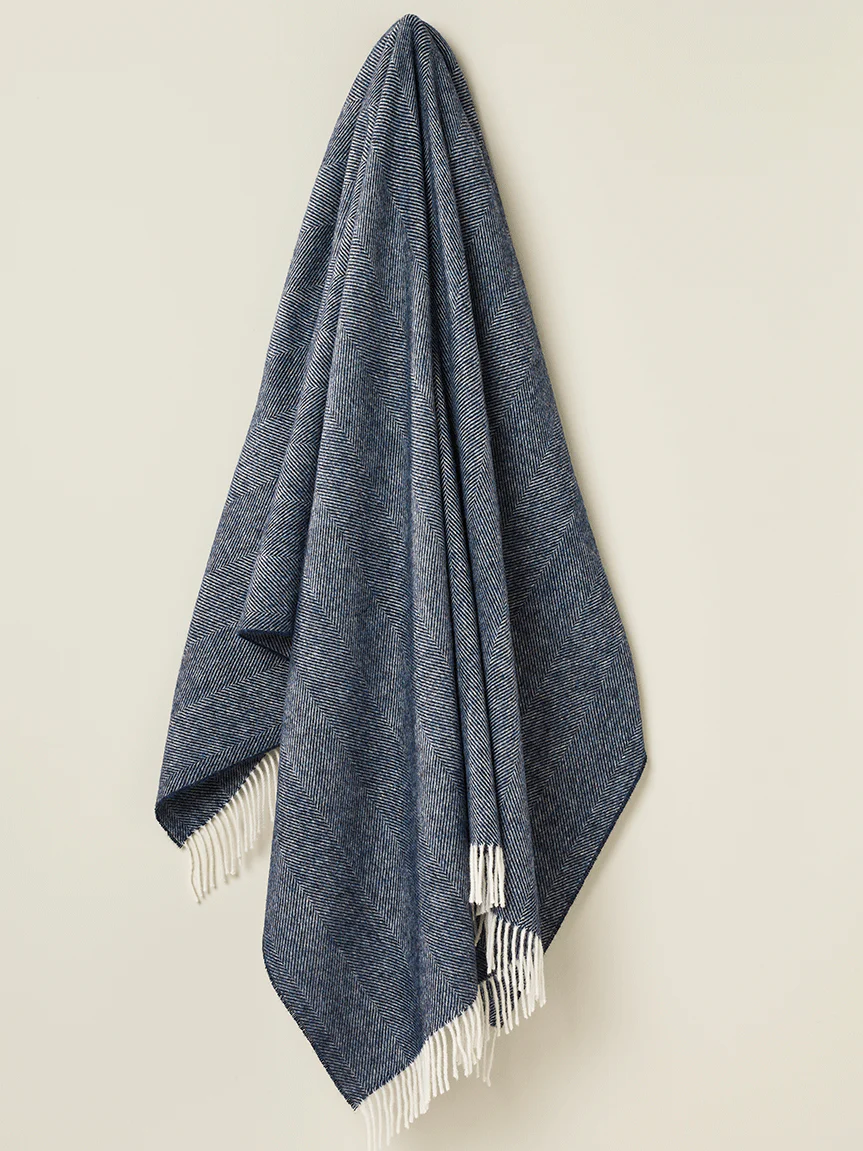 Herringbone Shetland Pure New Wool Throw - Navy Blue - Image 2