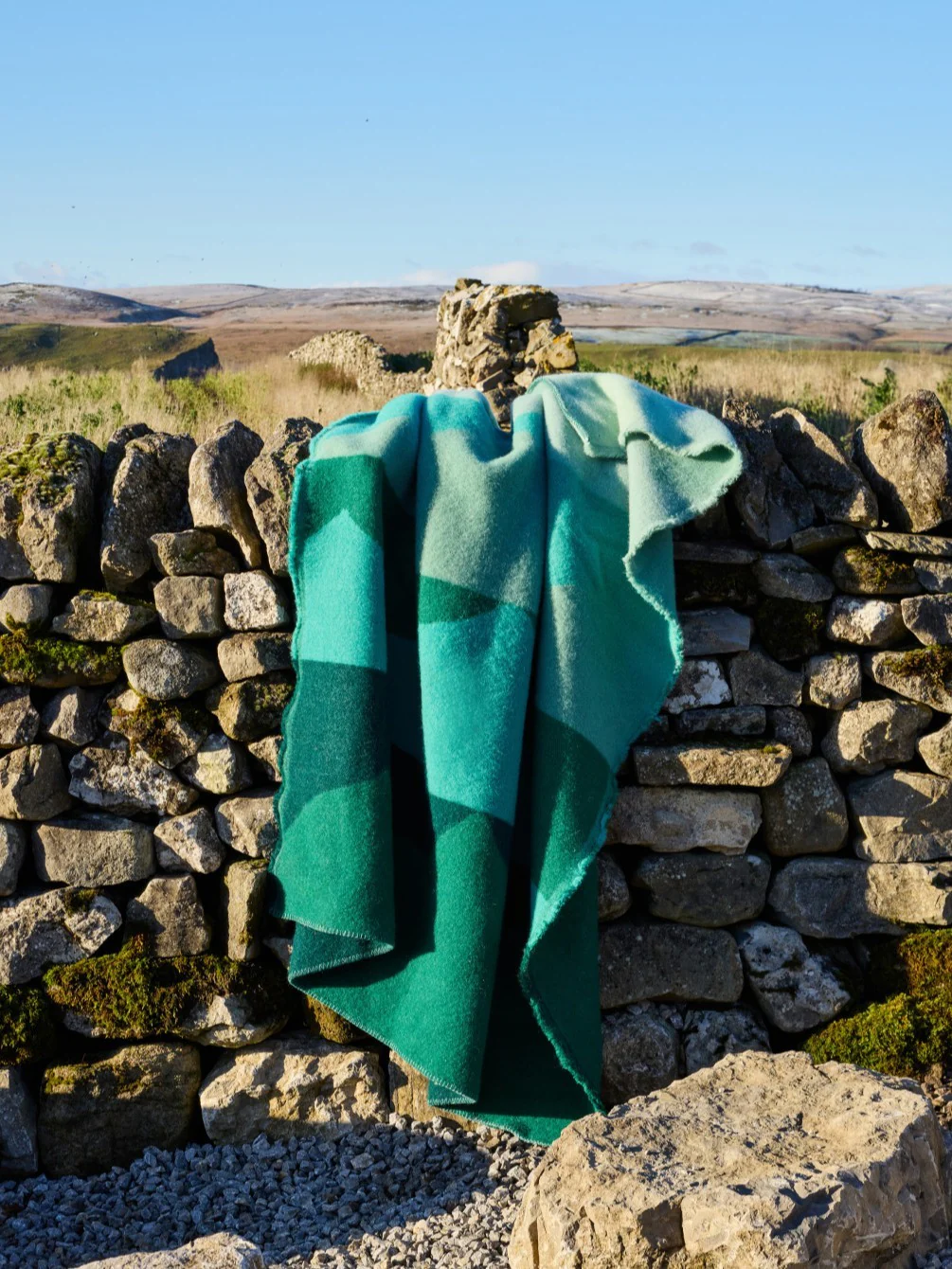 Hills Pure New Wool Throw - Green - Image 3