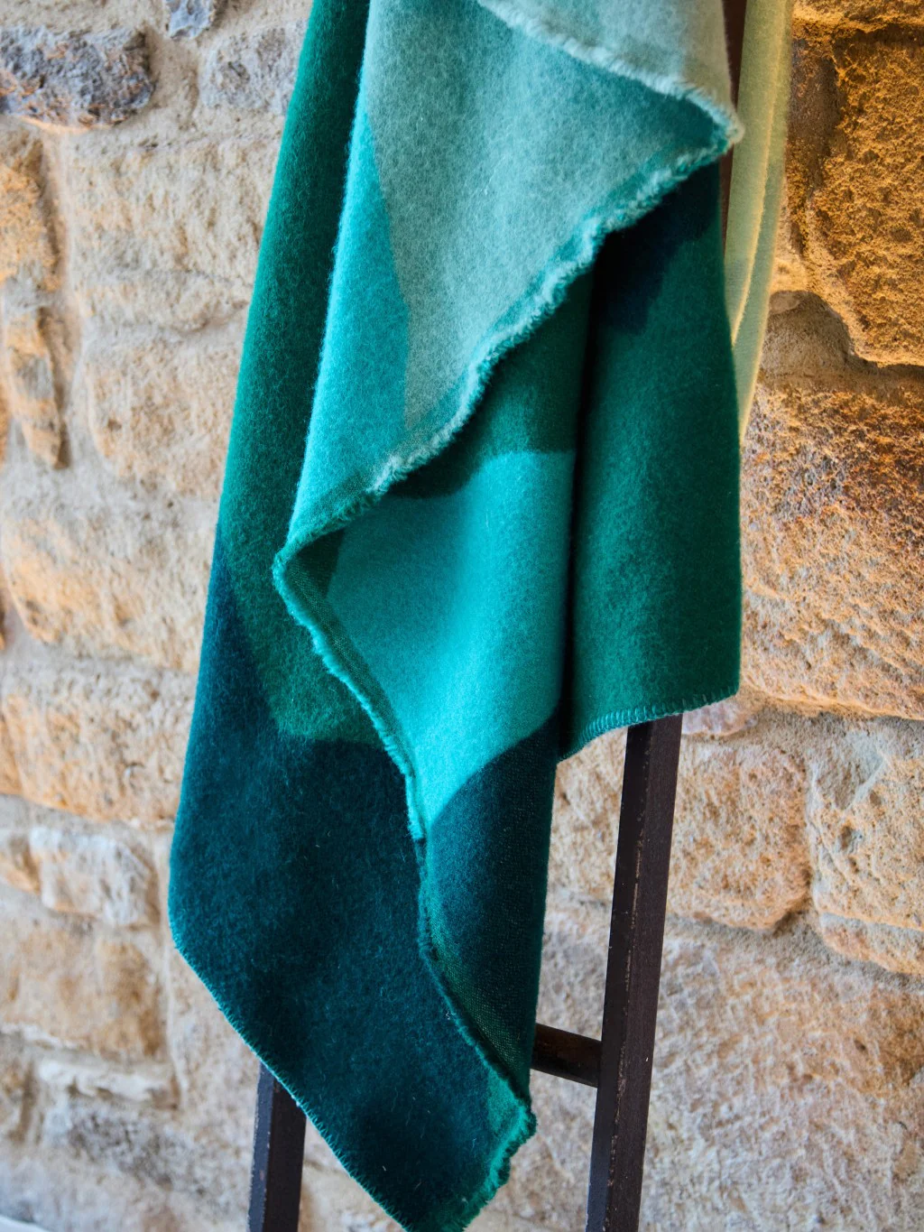 Hills Pure New Wool Throw - Green - Image 5