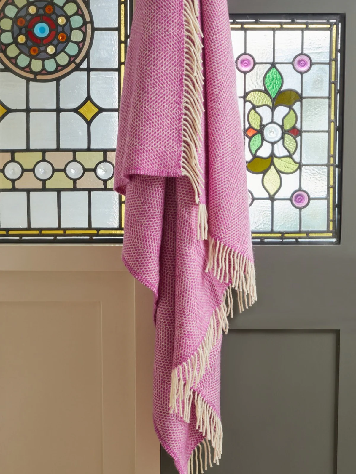 Honeycomb Pure New Wool Throw - Rosa - Image 4