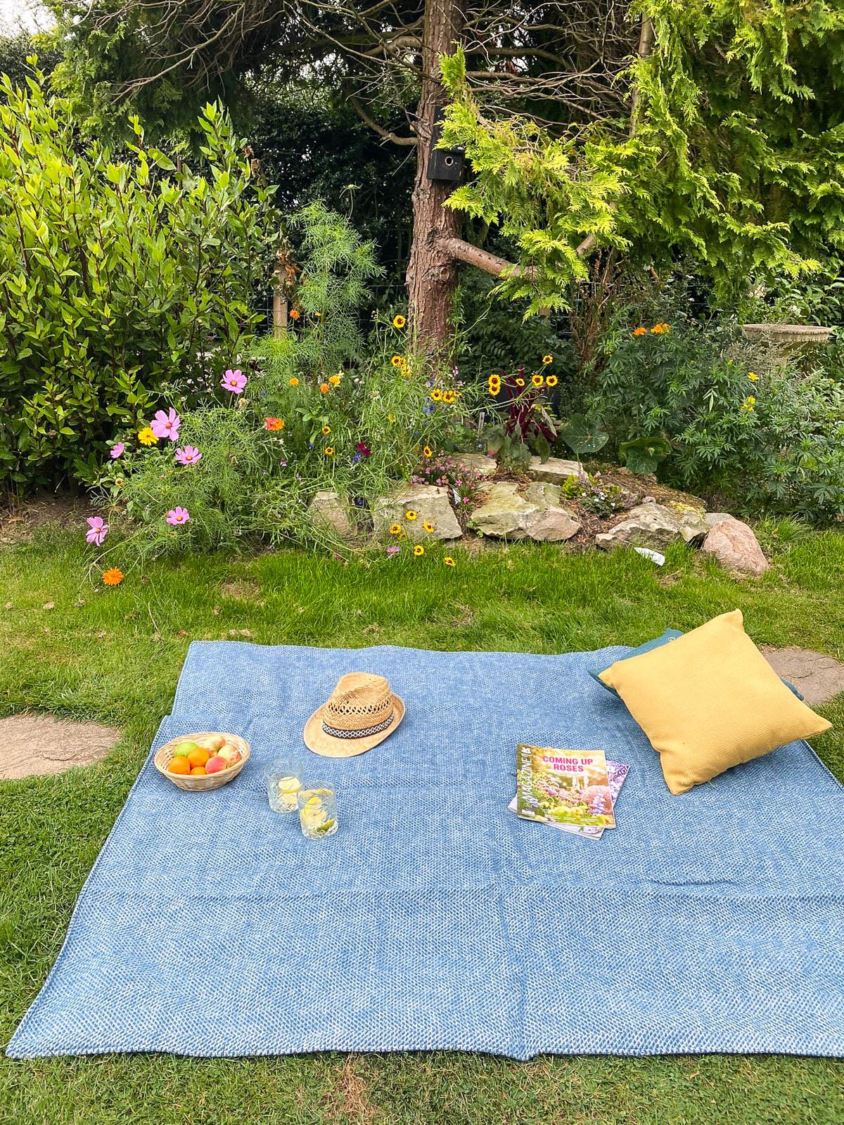 Honeycomb Waterproof Eventer Picnic Blanket - Ink Blue - Image 8