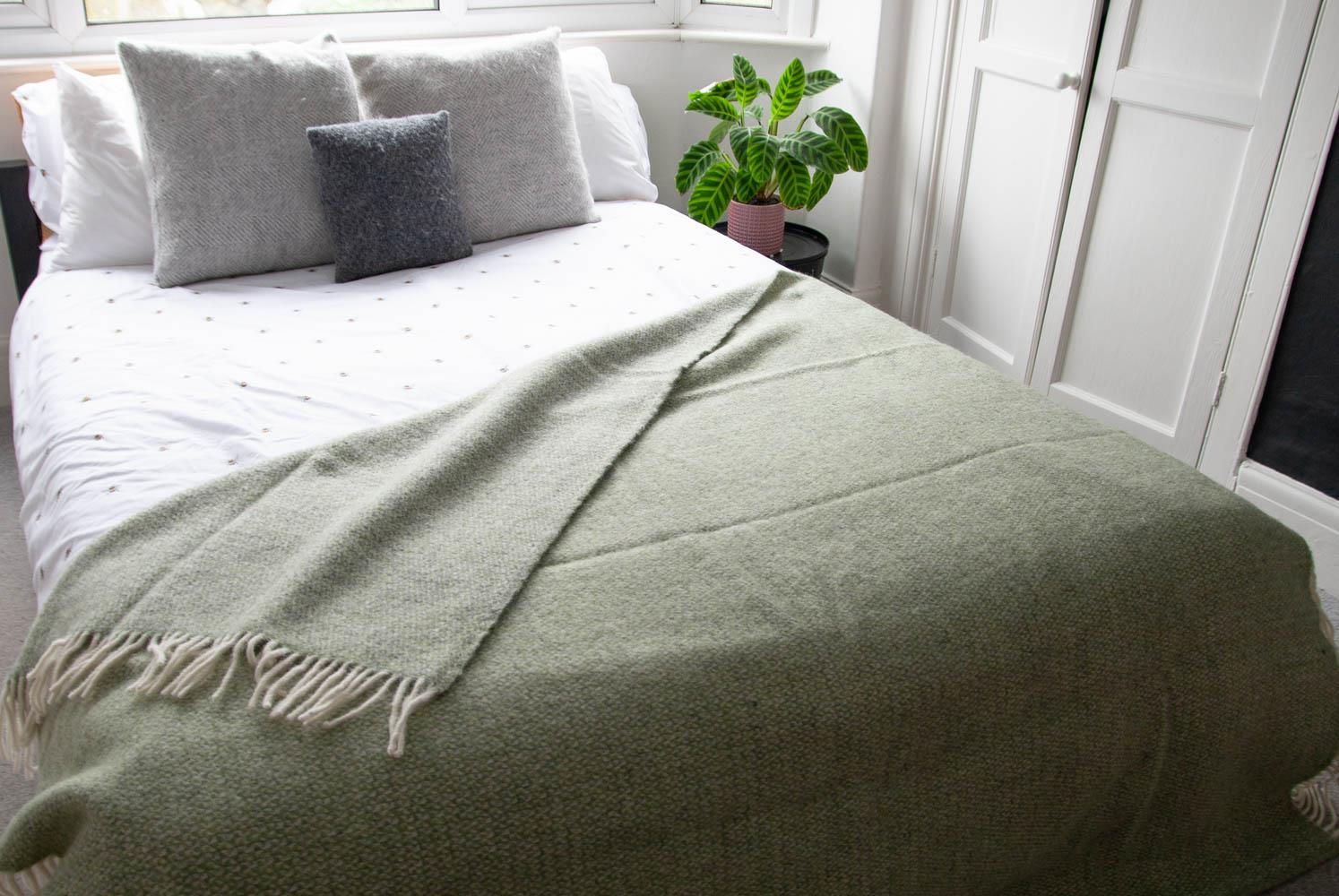 Illusion Pure New Wool Throw - Sage Green/Grey - Image 5