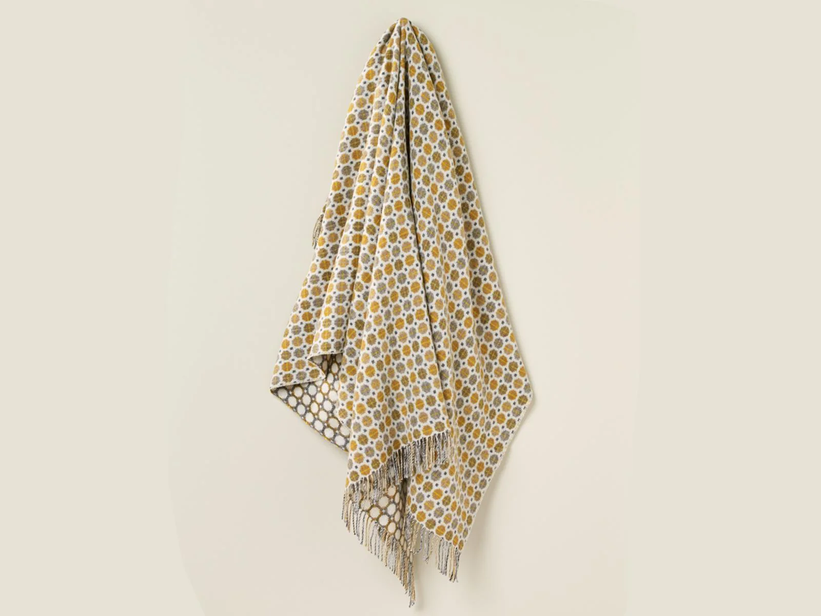 Milan Merino Lambswool Throw - Gold - Image 3