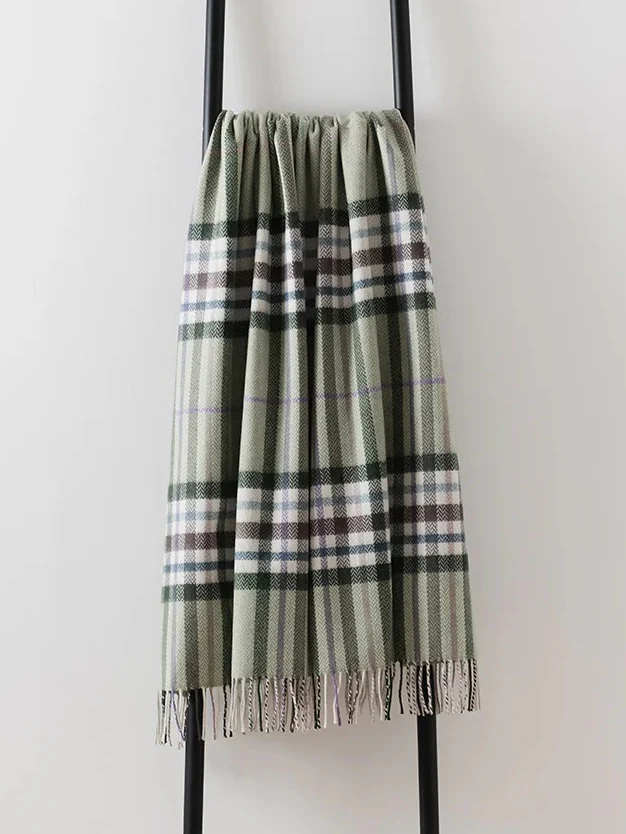 Moraig Merino Lambswool Throws - Image 5