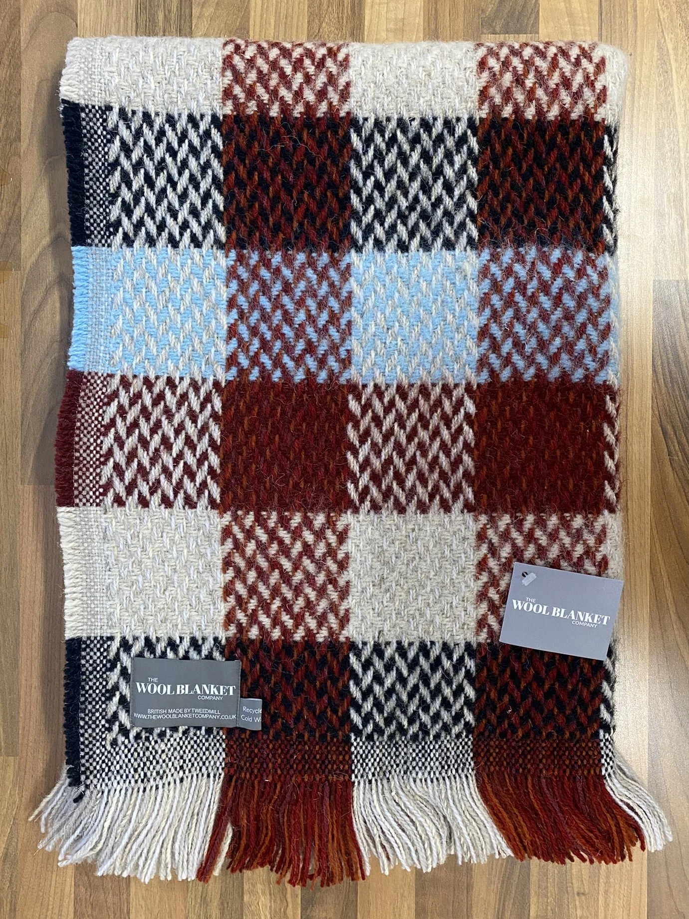 Random Check Celtic Weave Recycled Wool Throw - Image 12