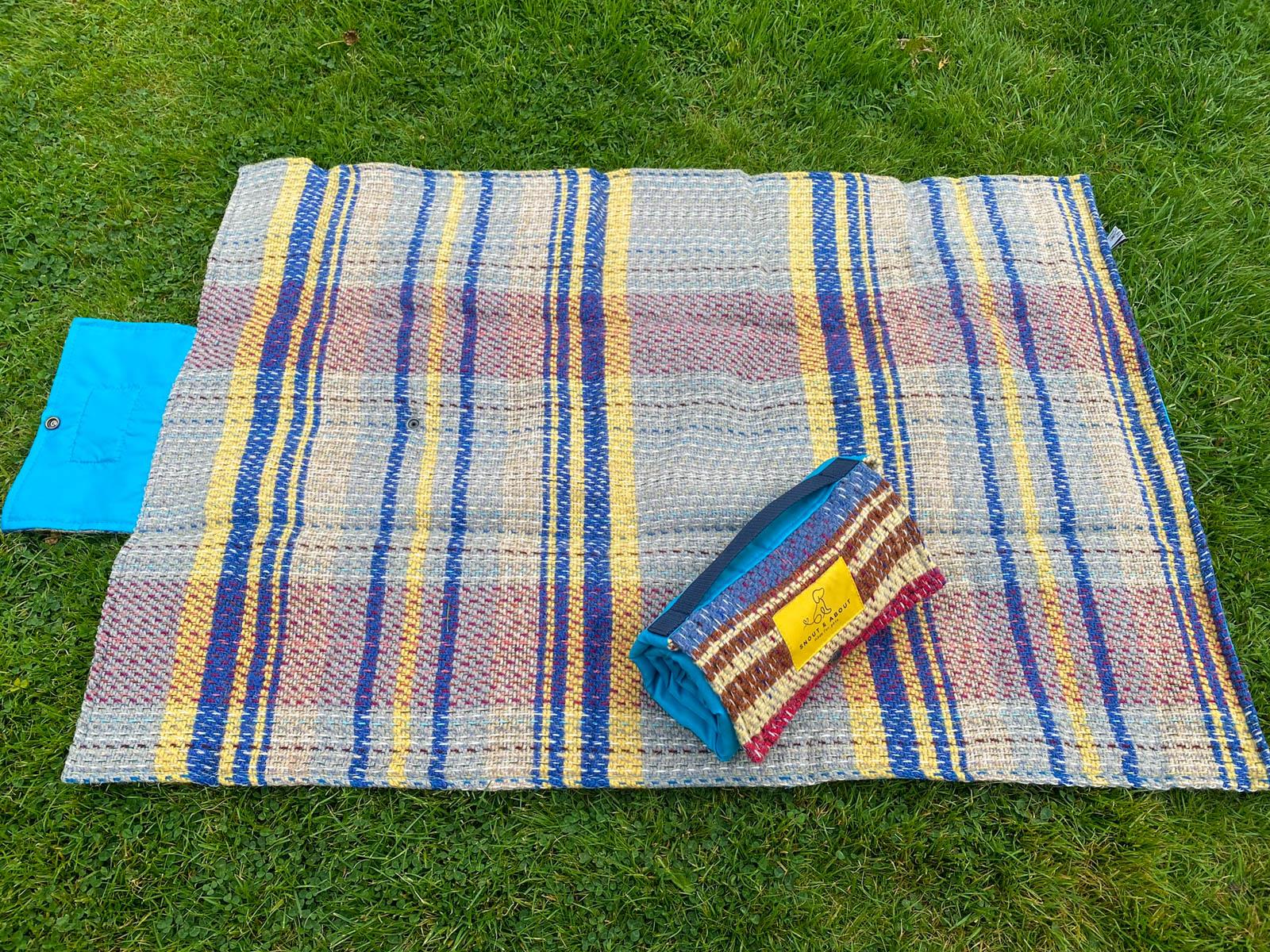 Random Recycled Wool Dog Mat - Image 3