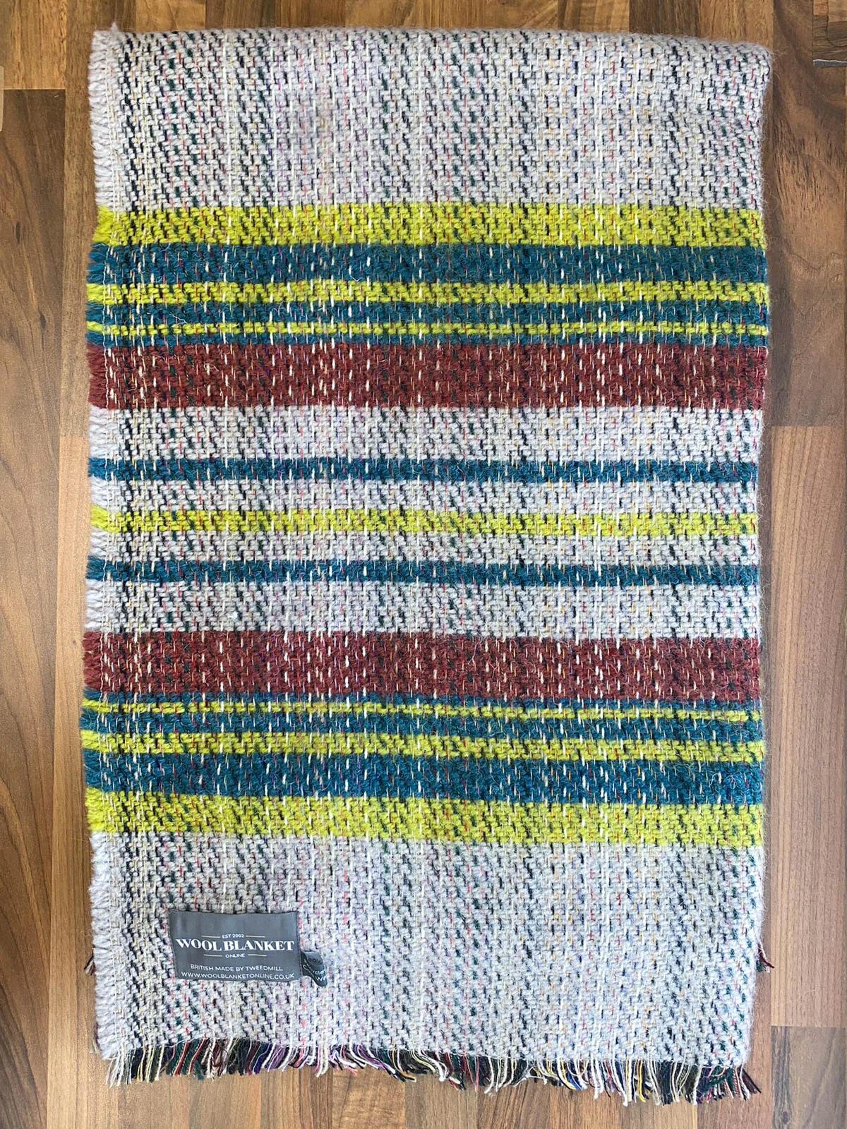 Small Checked Random Recycled Wool Blanket - Image 9