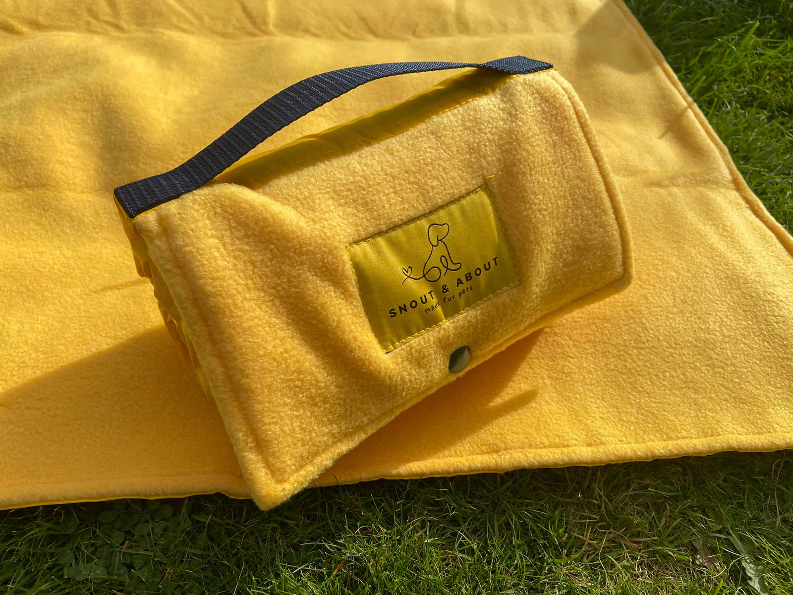 Snout & About - Custard Fleece Dog Mat - Image 3