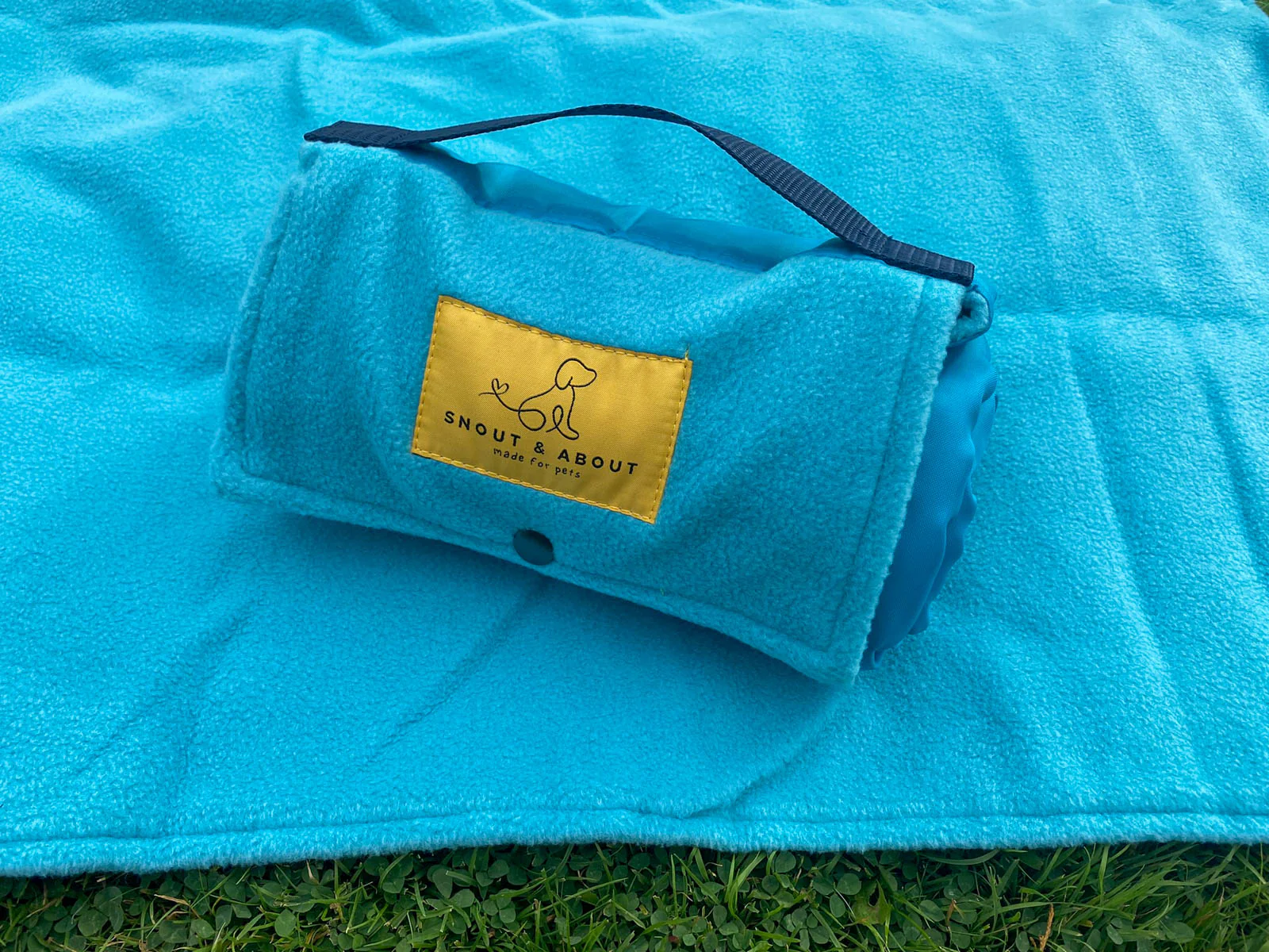 Snout & About - Turquoise Fleece Dog Mat - Image 4