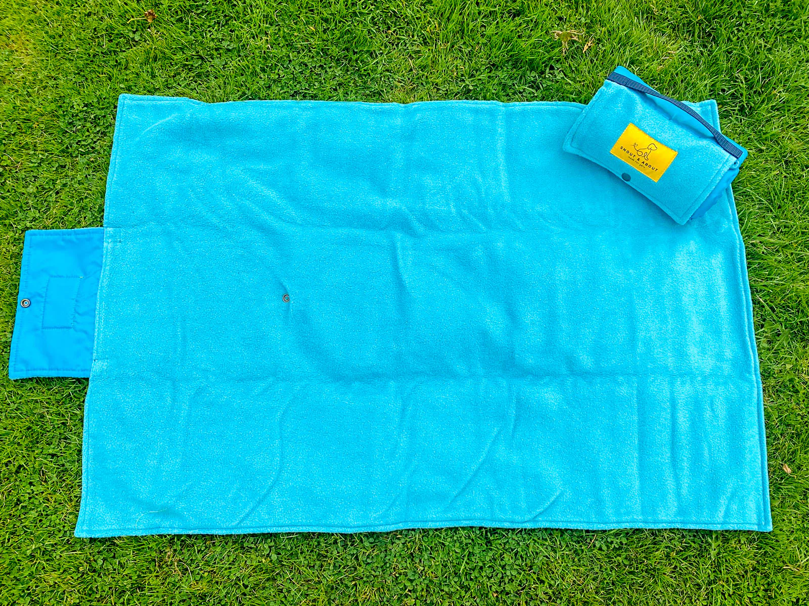 Snout & About - Turquoise Fleece Dog Mat - Image 6