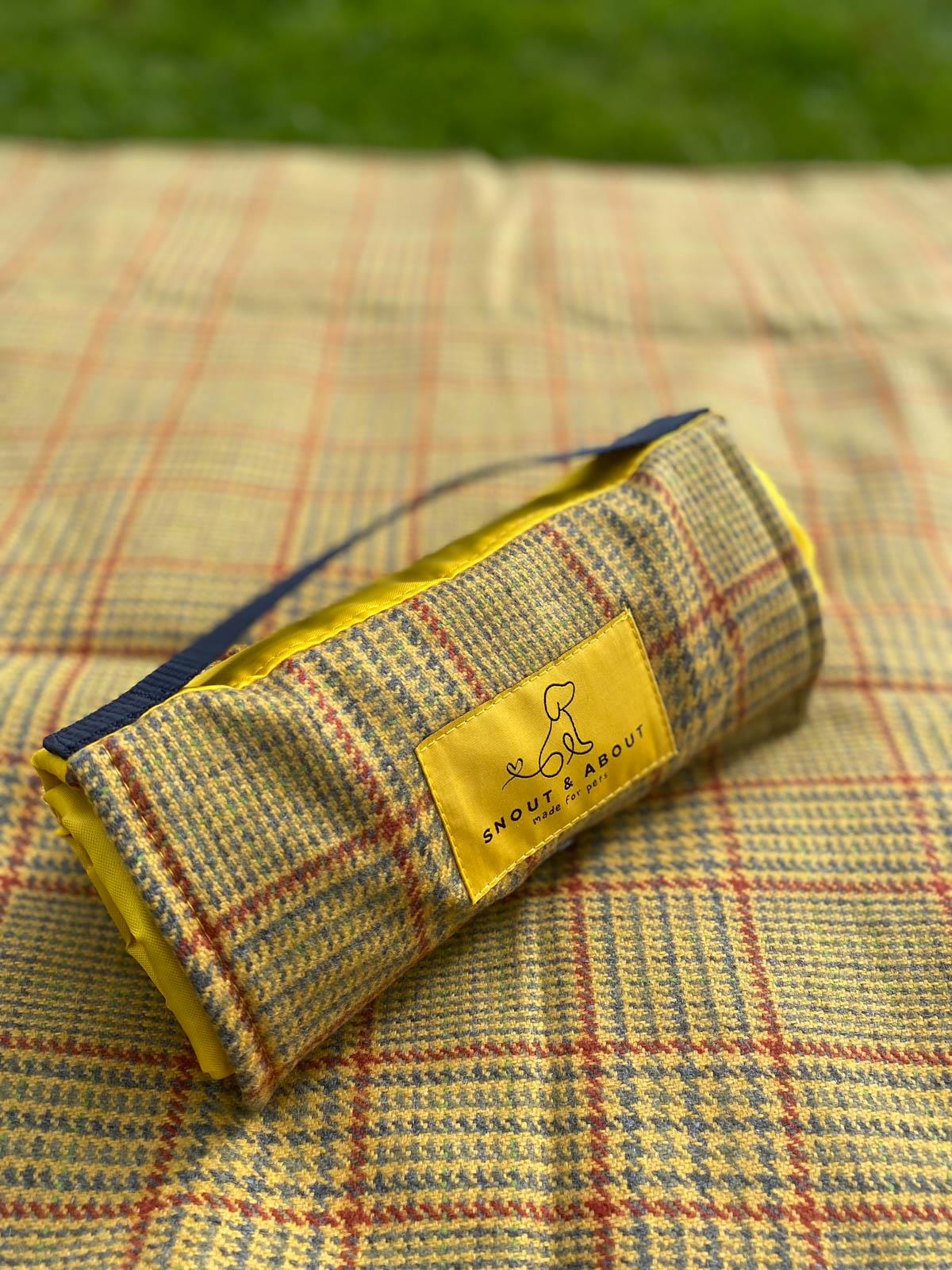 Summer's Day Tweed Wool Dog Mat - Image 8