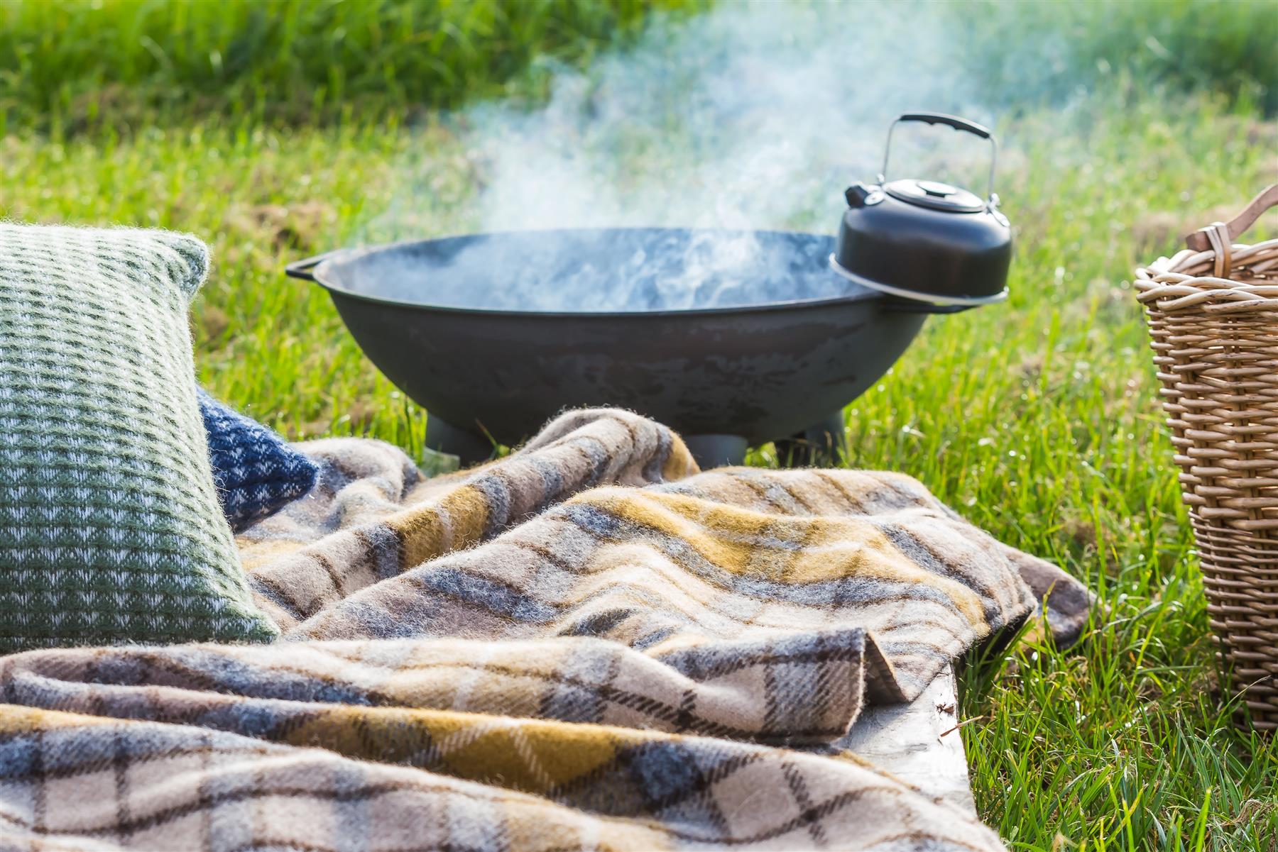 Tartan Pure New Wool Blanket - Natural Buchanan - Image 3