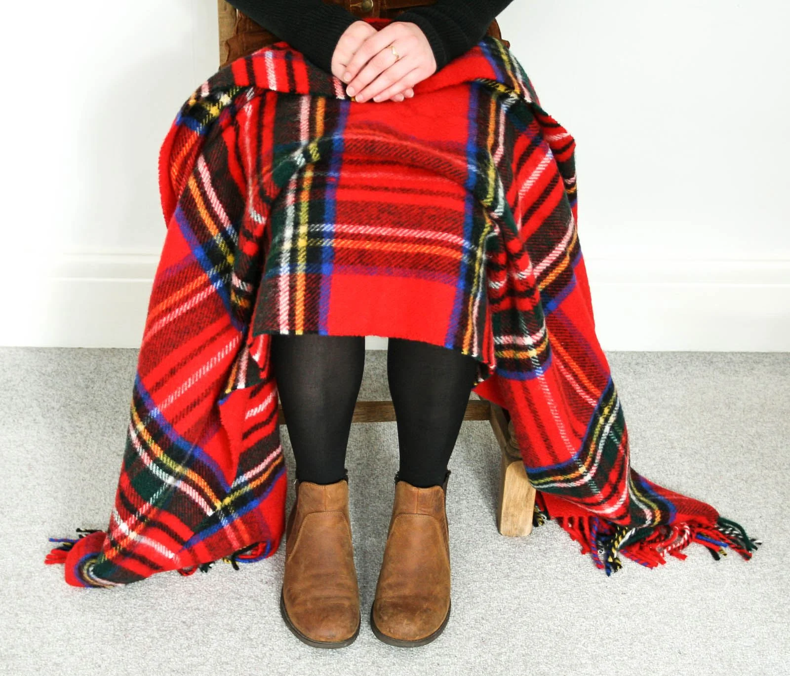 Tartan Pure New Wool Blanket - Royal Stewart - Image 2
