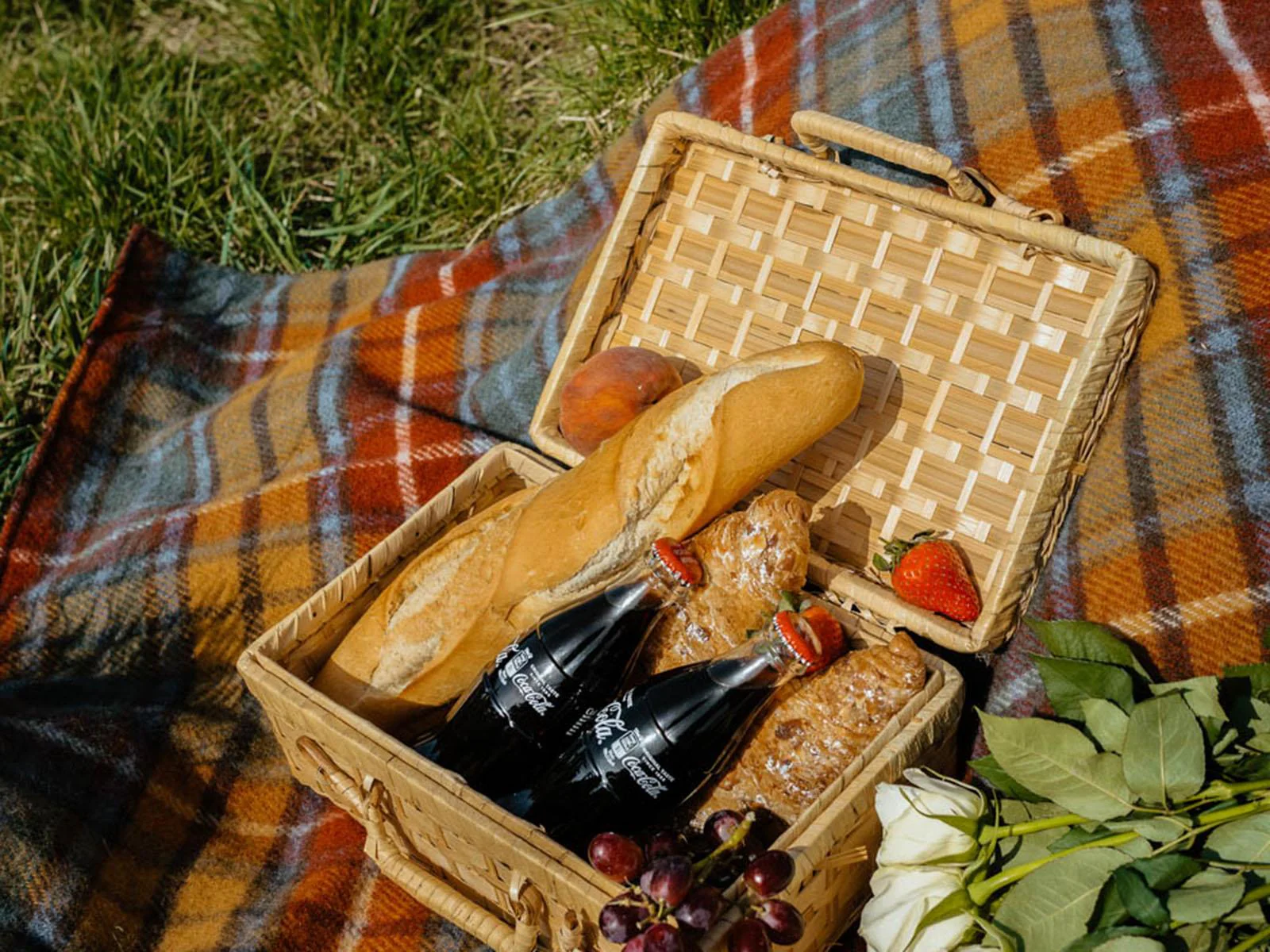 Tartan Waterproof Eventer Picnic Blanket - Antique Buchanan - Image 5