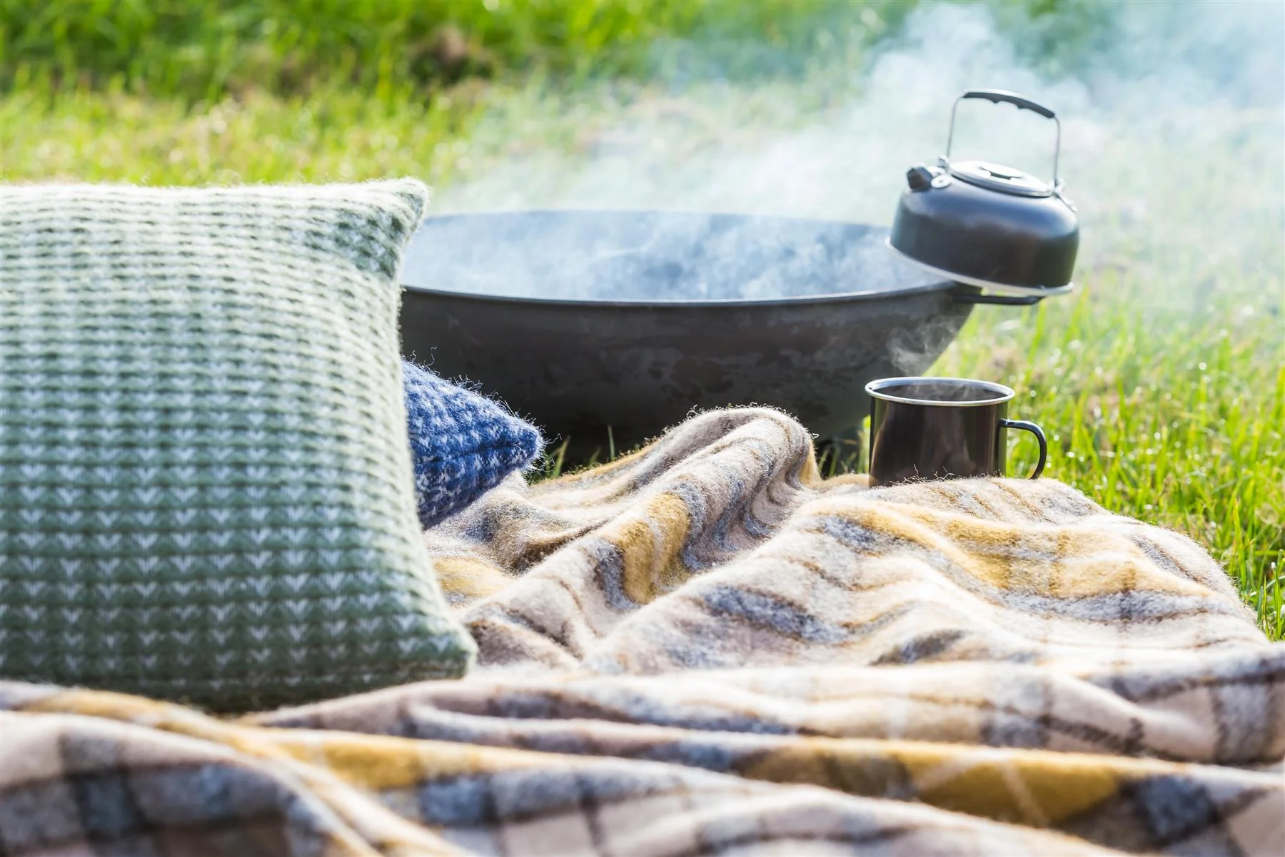 Tartan Waterproof Eventer Picnic Blanket - Natural Buchanan - Image 5