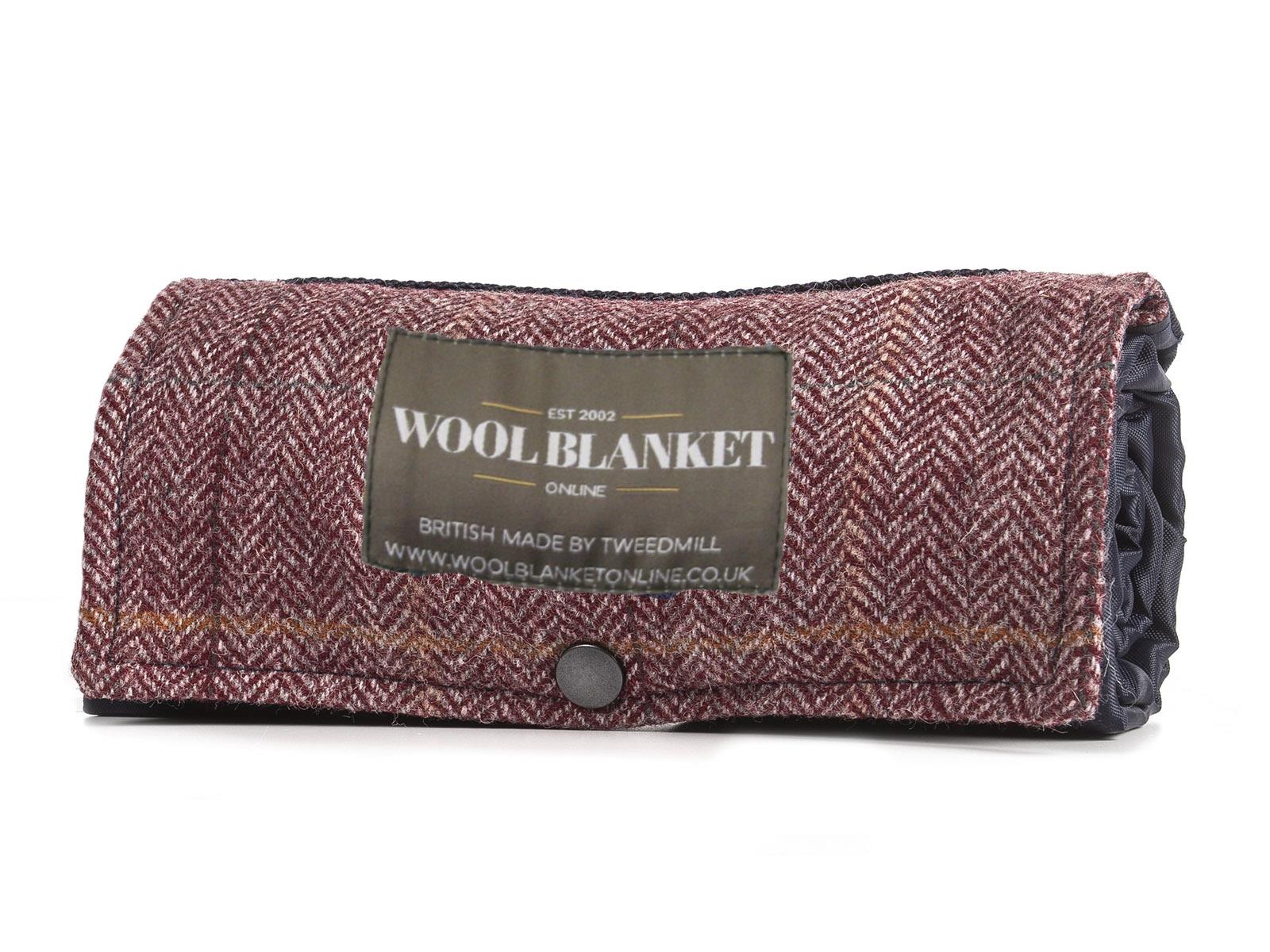 Tweed Waterproof Walker Companion Rug - Burgundy - Image 7