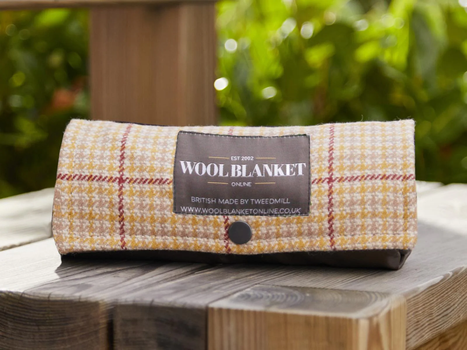 Tweed Waterproof Walker Companion Rug - Summer - Image 3