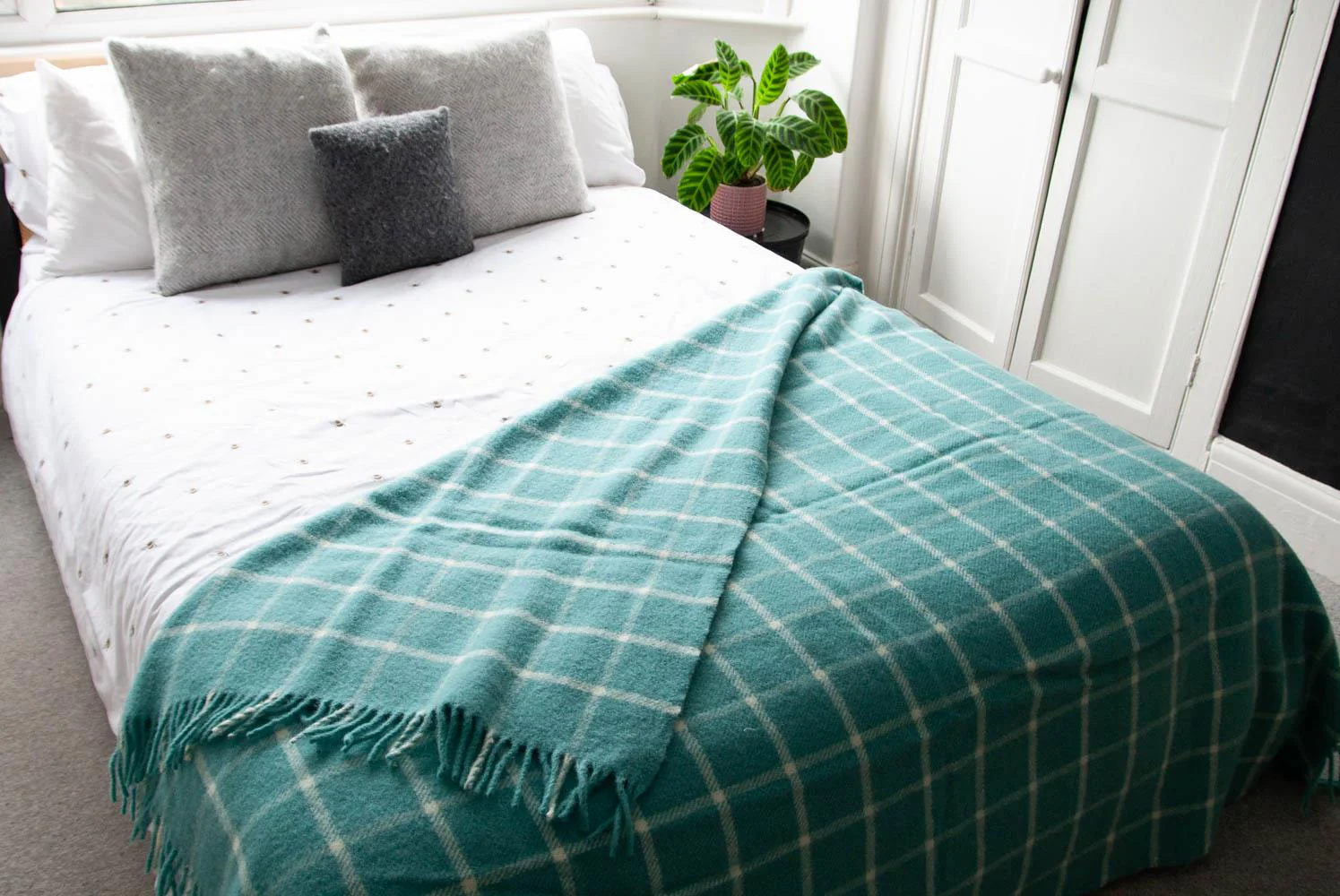 Windowpane Pure New Wool Throw - Spearmint - Image 3